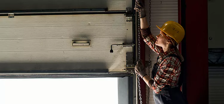 Addressing Common Garage Door Stoppage Issues in Pasadena, CA